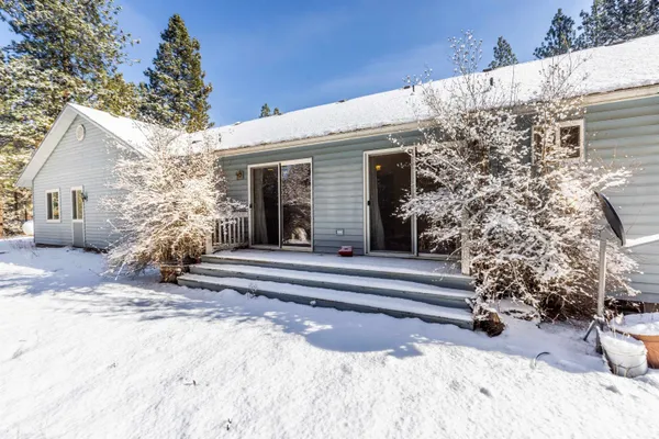 $679,900 | 5301 East Eloika Road, Elk, WA 99009