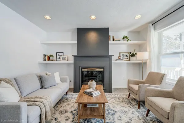 $679,900 | 5301 East Eloika Road, Elk, WA 99009