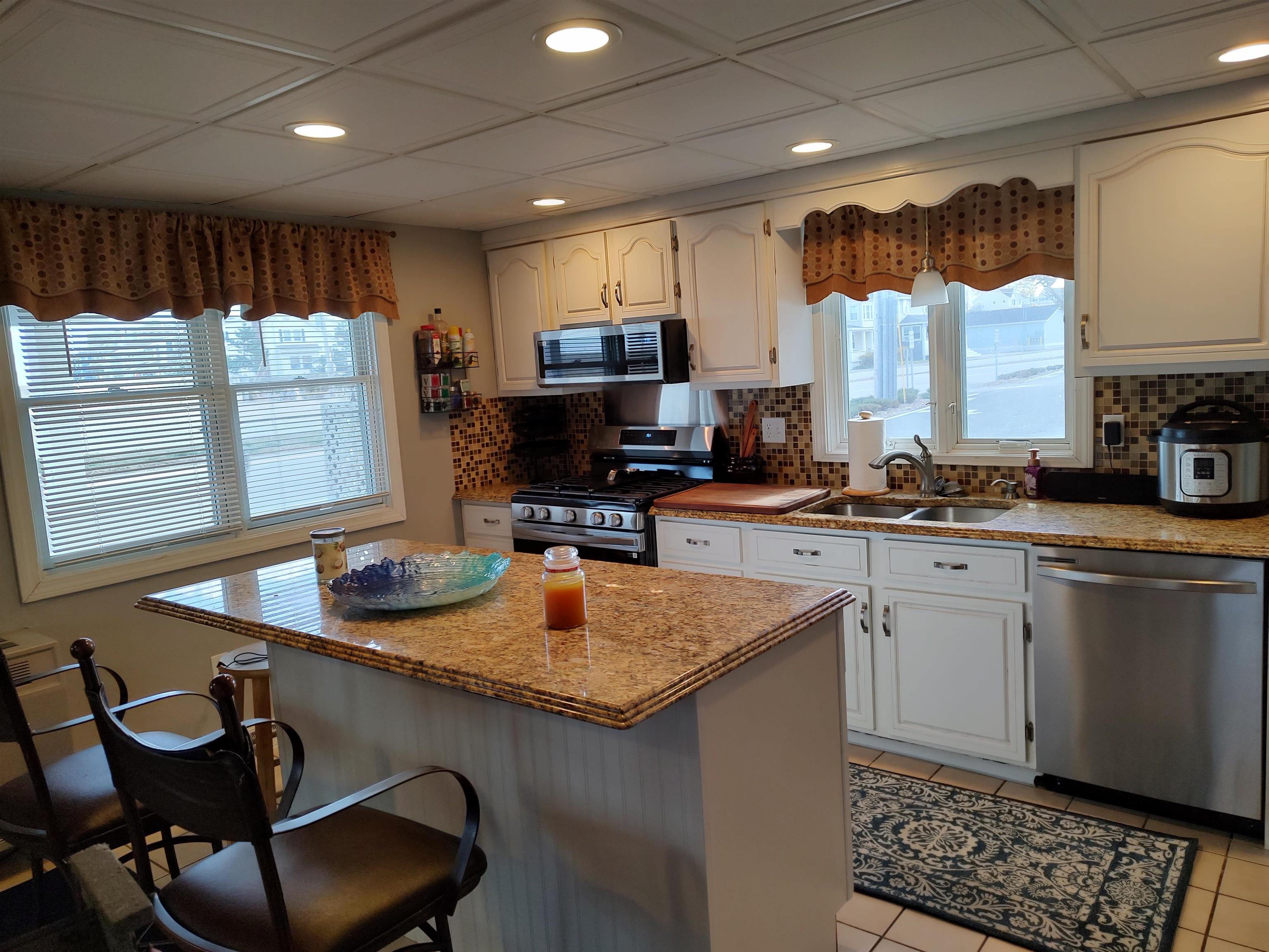 541 Ocean Boulevard, Unit 17 Hampton, NH 03842 - Photo 4 of 19