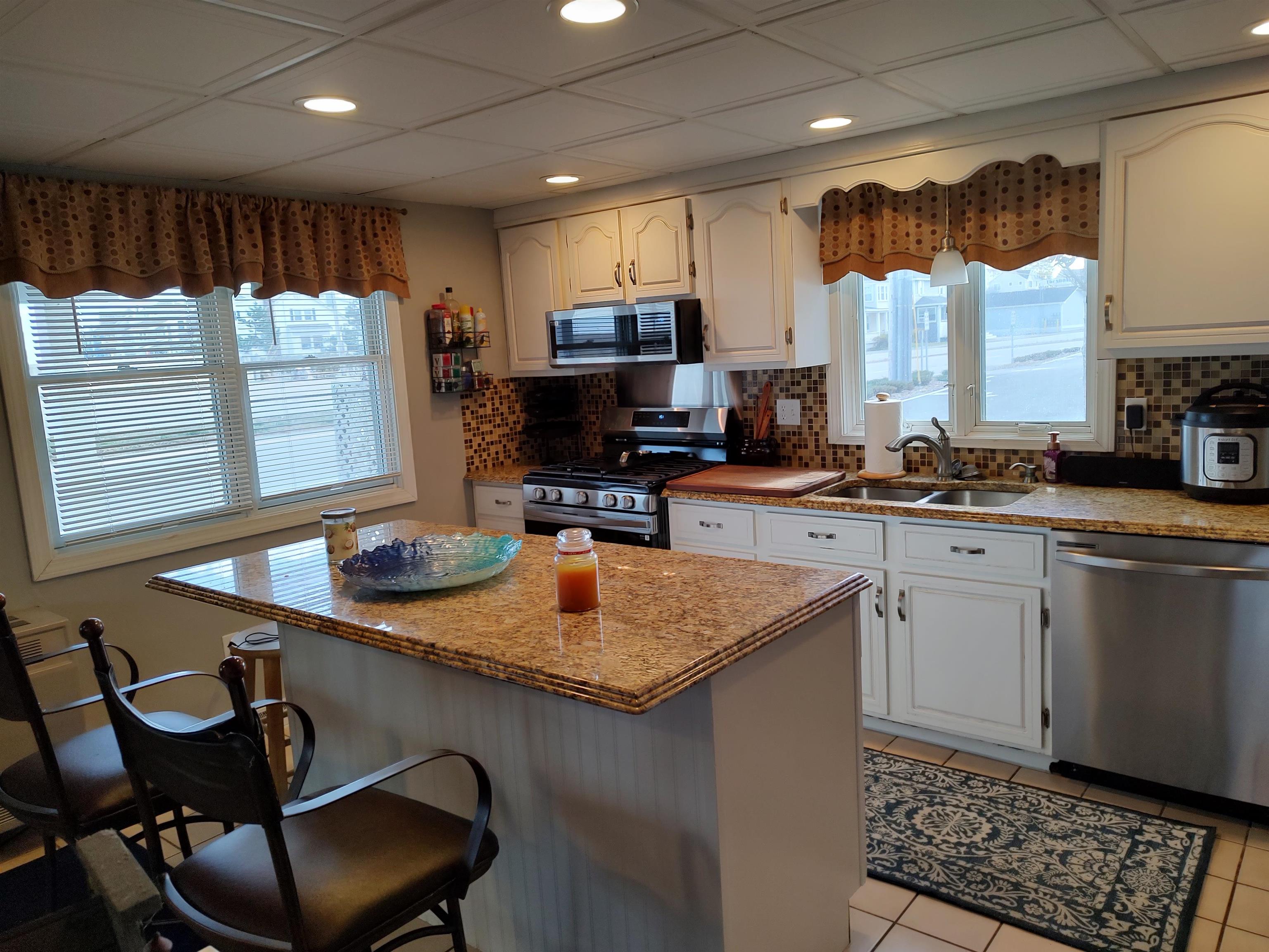 541 Ocean Boulevard, Unit 17 Hampton, NH 03842 - Photo 5 of 19