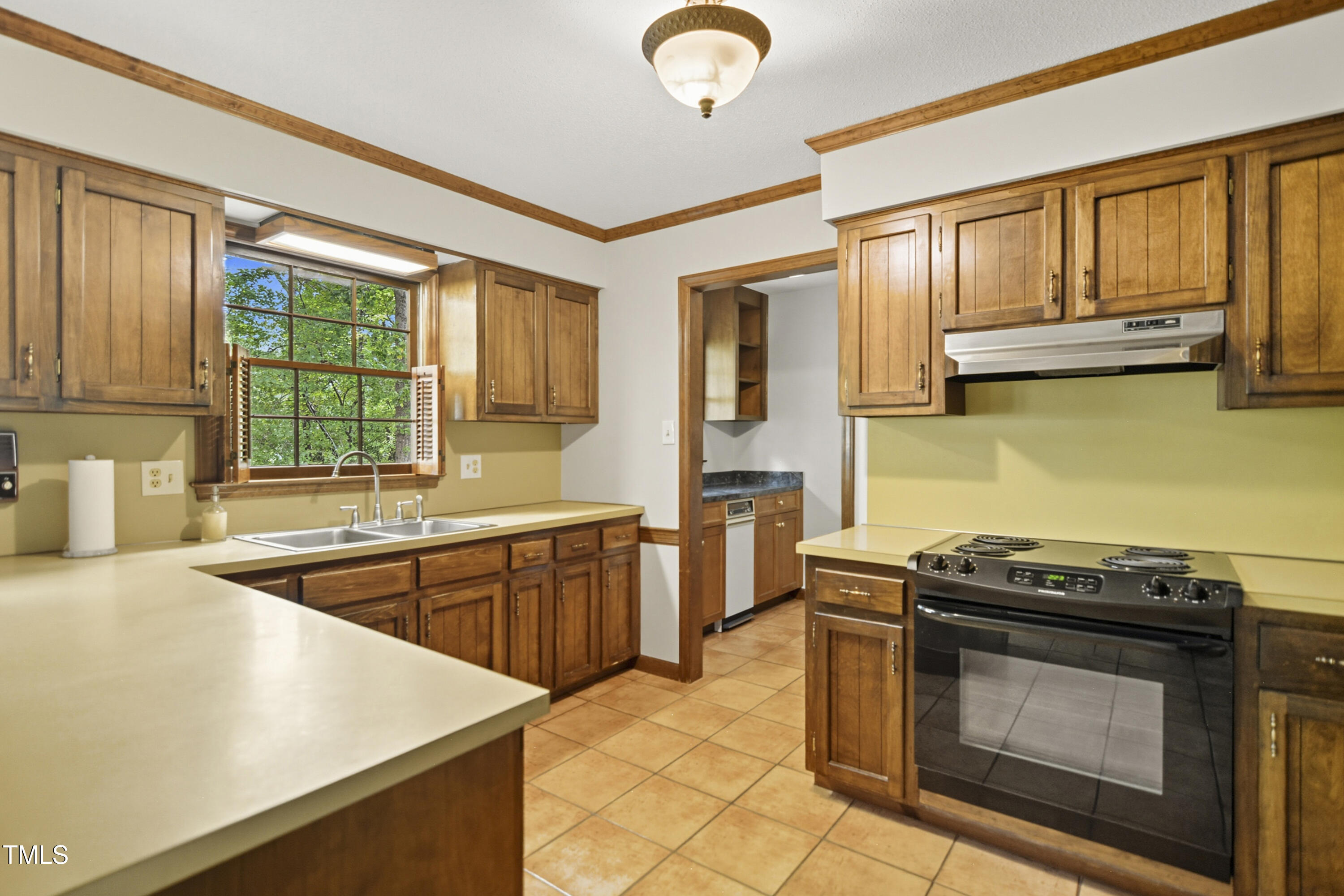 1324 Wagram Court Raleigh, NC 27615 - Photo 10 of 30 05