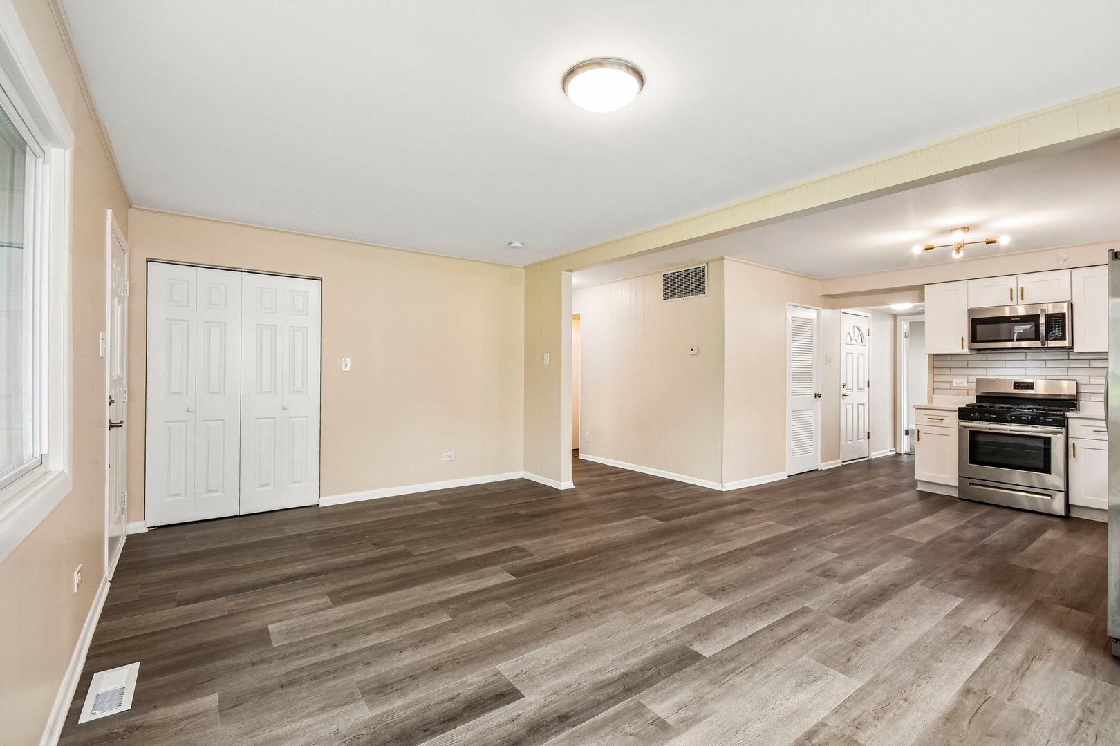 14626 Abbottsford Road Midlothian, IL 60445 - Photo 14 of 25