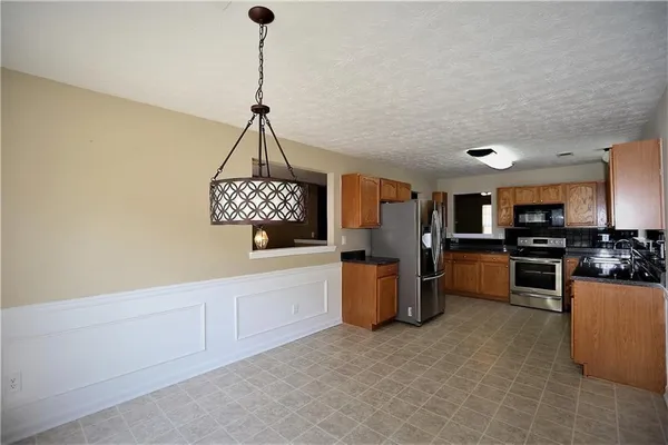 $1,900 | 1435 Stephens Pond View, Loganville, GA 30052