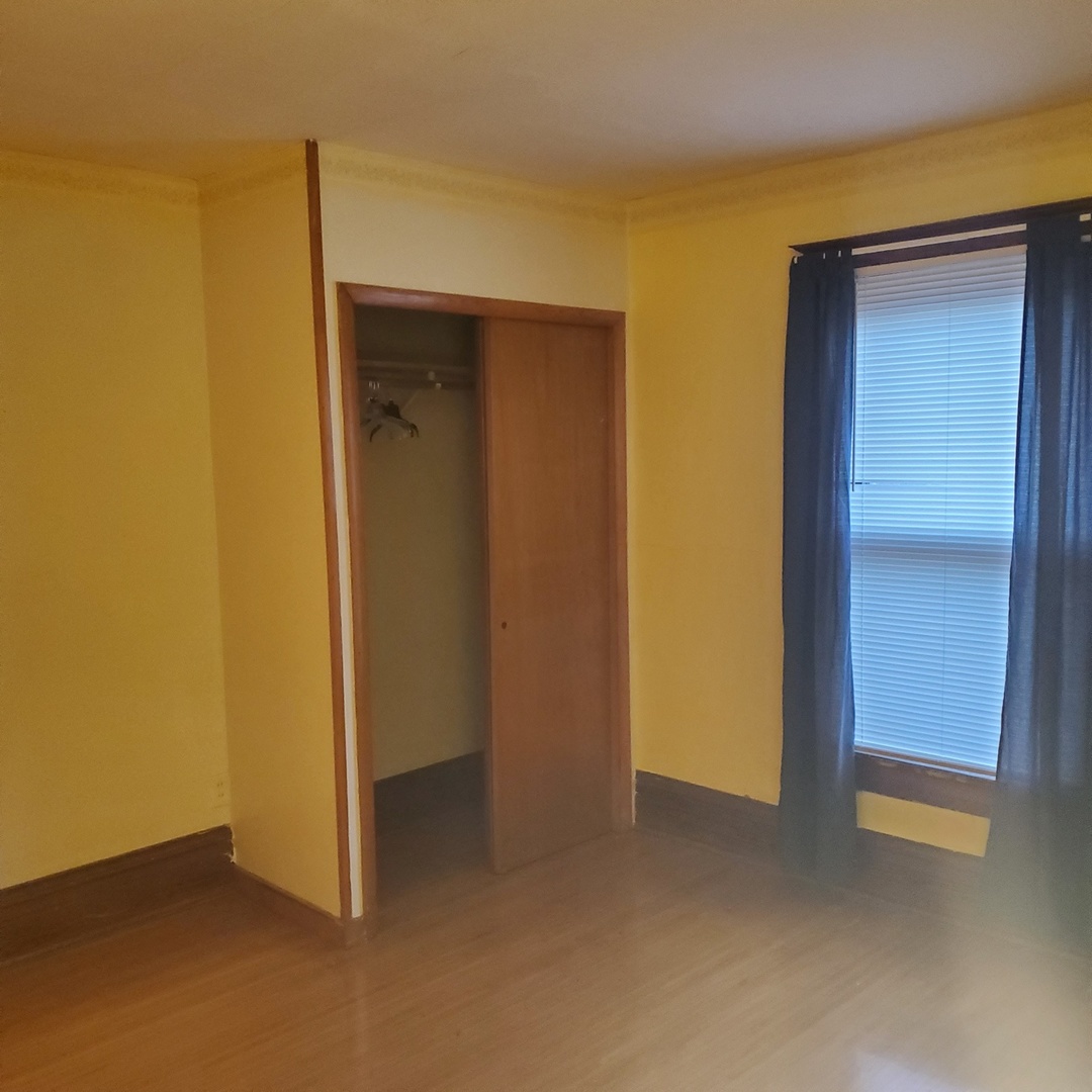 130 South 5th Street Sheldon, IL 60966 - Photo 17 of 28 a view of an empty room with closet area