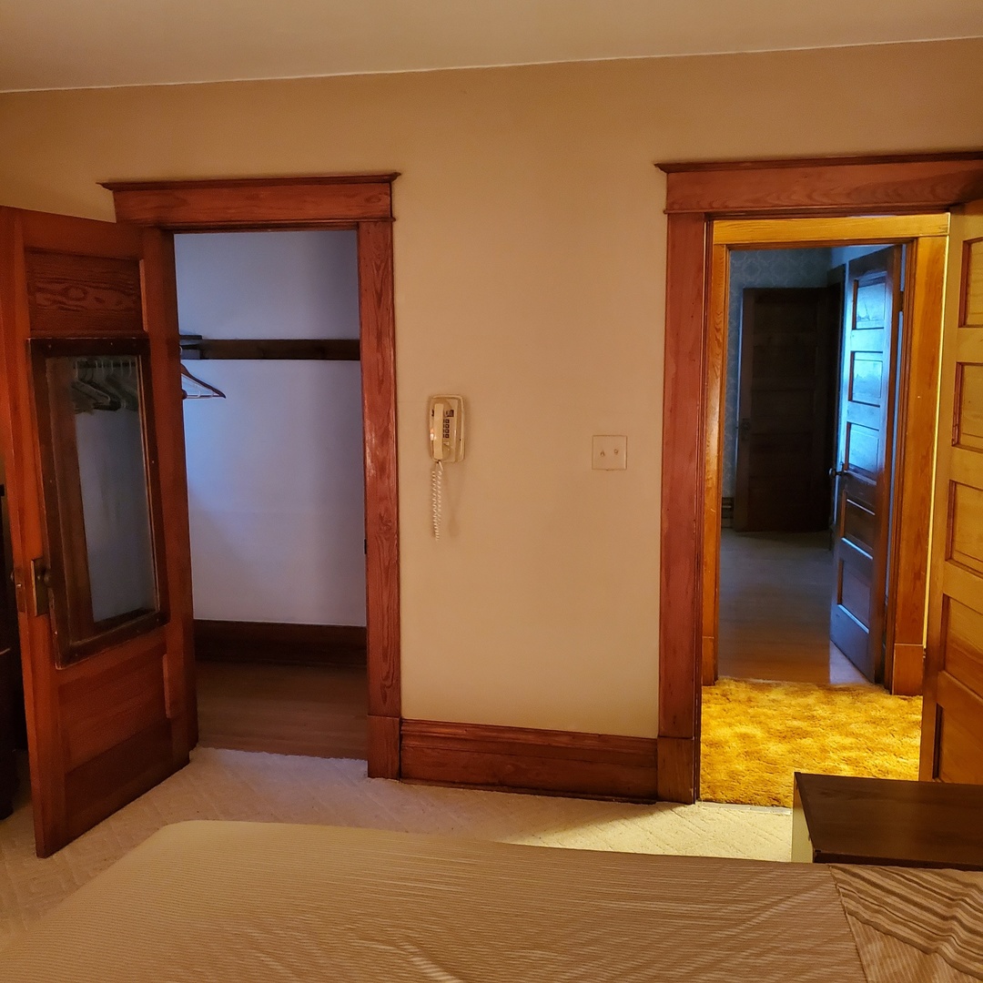 130 South 5th Street Sheldon, IL 60966 - Photo 22 of 28 a view of an entryway