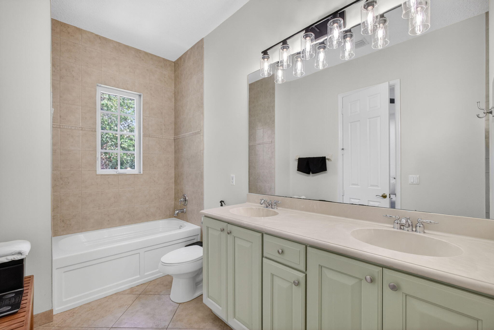 132 Midleton Way Jupiter, FL 33458 - Photo 39 of 64 39-web-or-mls-5D1A7836