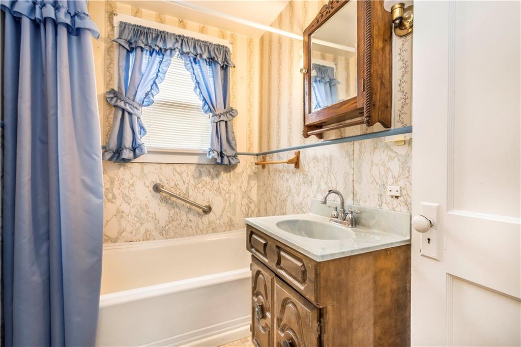 704 Virginia Avenue Rochester, PA 15074 - Photo 8 of 21