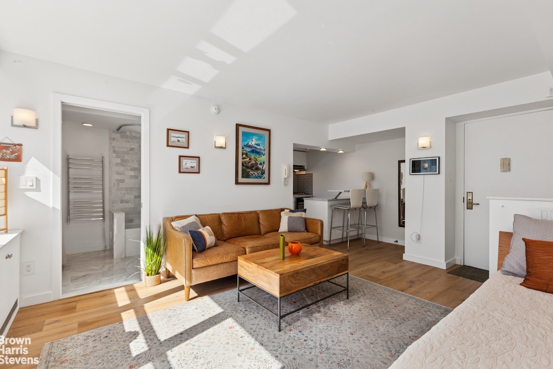 330 3rd Avenue, Unit 19G Manhattan, NY 10010 - Photo 3 of 16