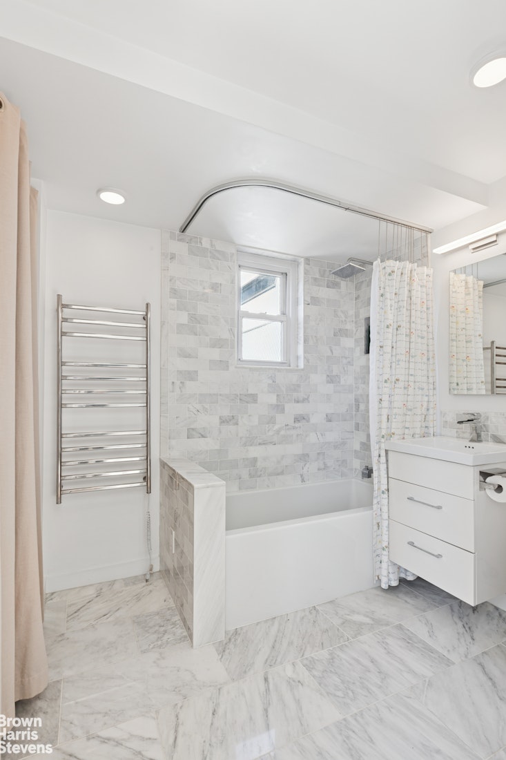 330 3rd Avenue, Unit 19G Manhattan, NY 10010 - Photo 9 of 16