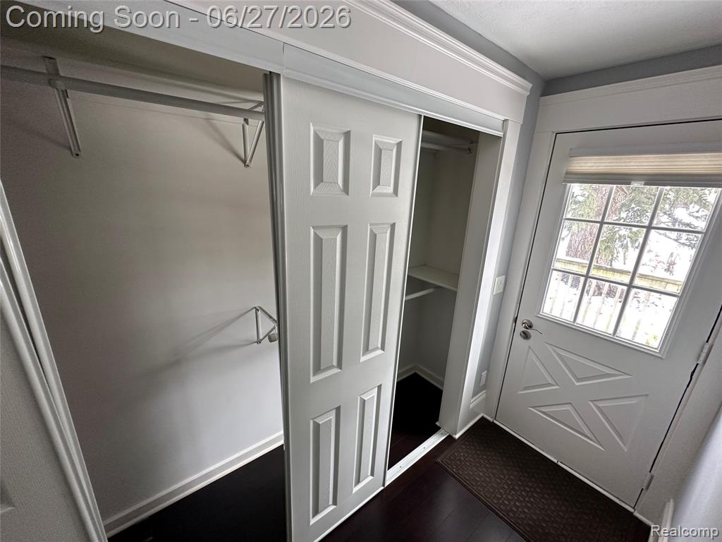 4295 Meridian Road Okemos, MI 48864 - Photo 7 of 20