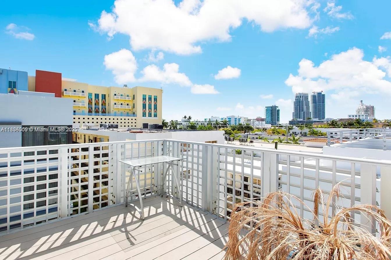 421 Meridian Avenue, Unit 15 Miami Beach, FL 33139 - Photo 15 of 17