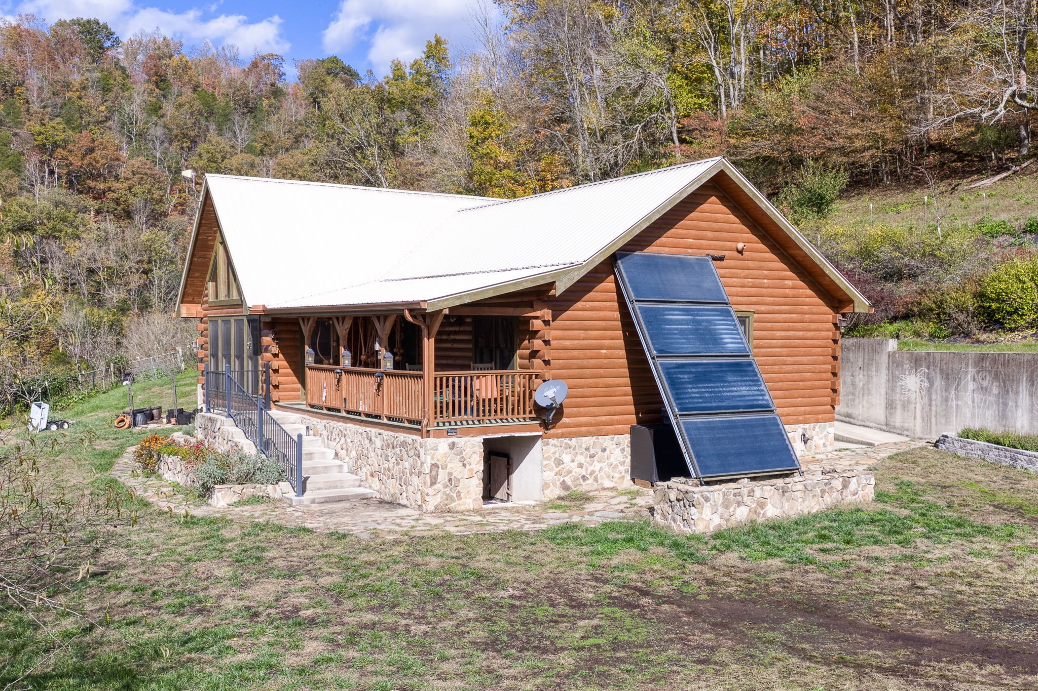 2087 Add Stafford Road Hilham, TN 38568 - Photo 37 of 43 a view of a small house with yard