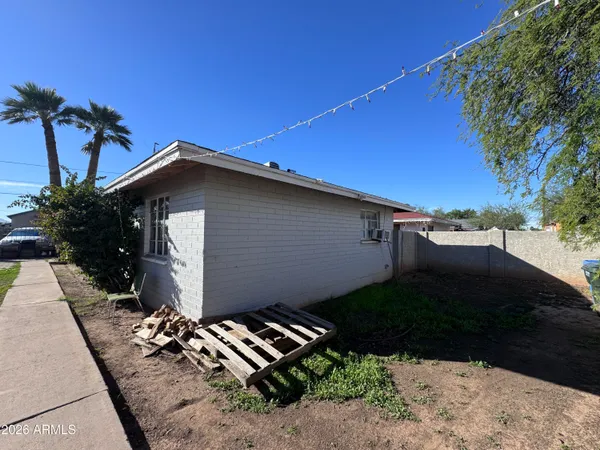 $299,999 | 3513 West Tonto Street, Phoenix, AZ 85009