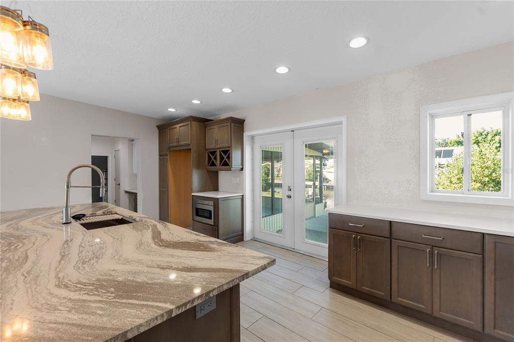 4612 7th St Court East Ellenton, FL 34222 - Photo 8 of 46