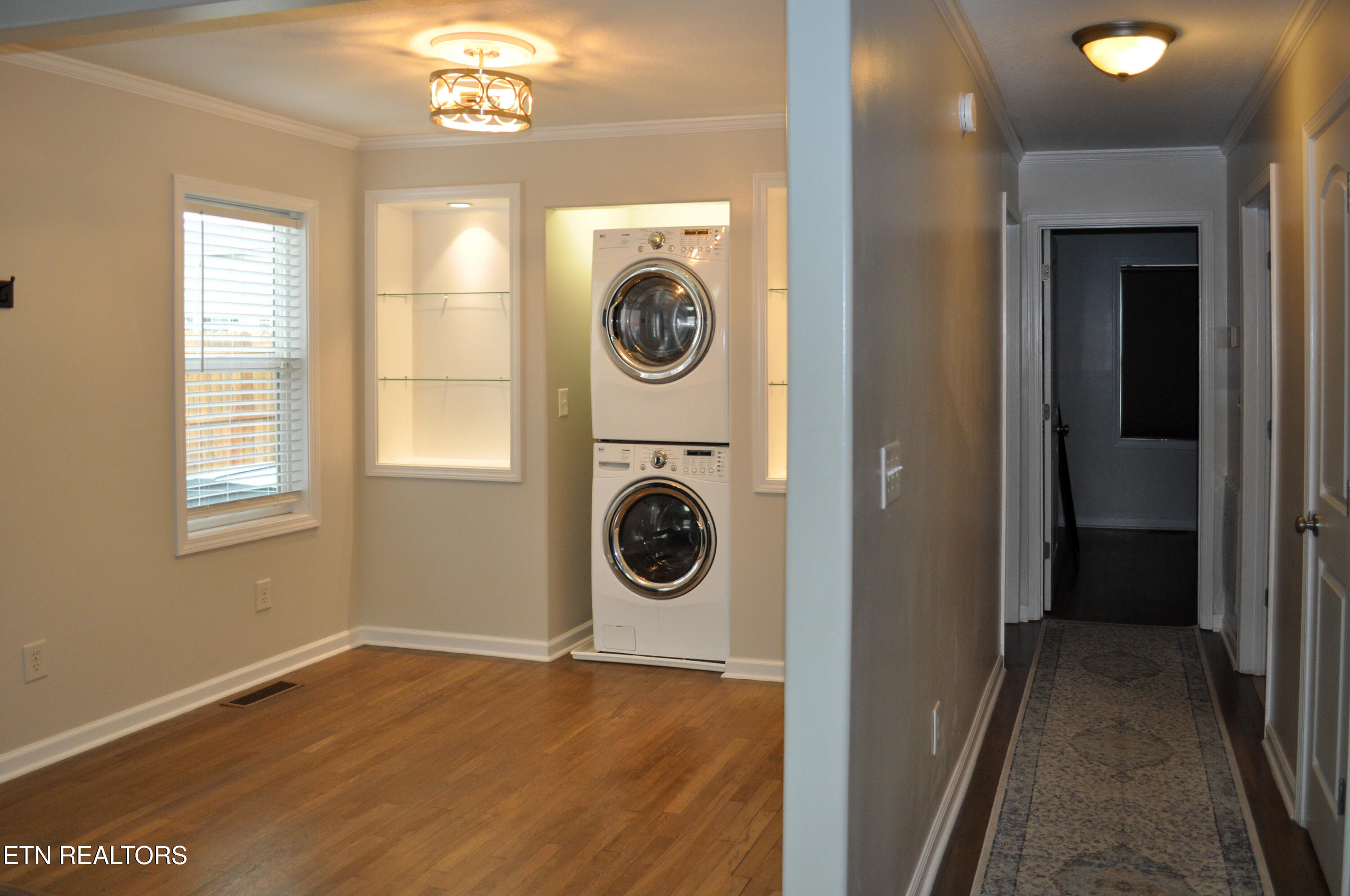 822 Carson Street Greeneville, TN 37743 - Photo 10 of 23 DSC_0108