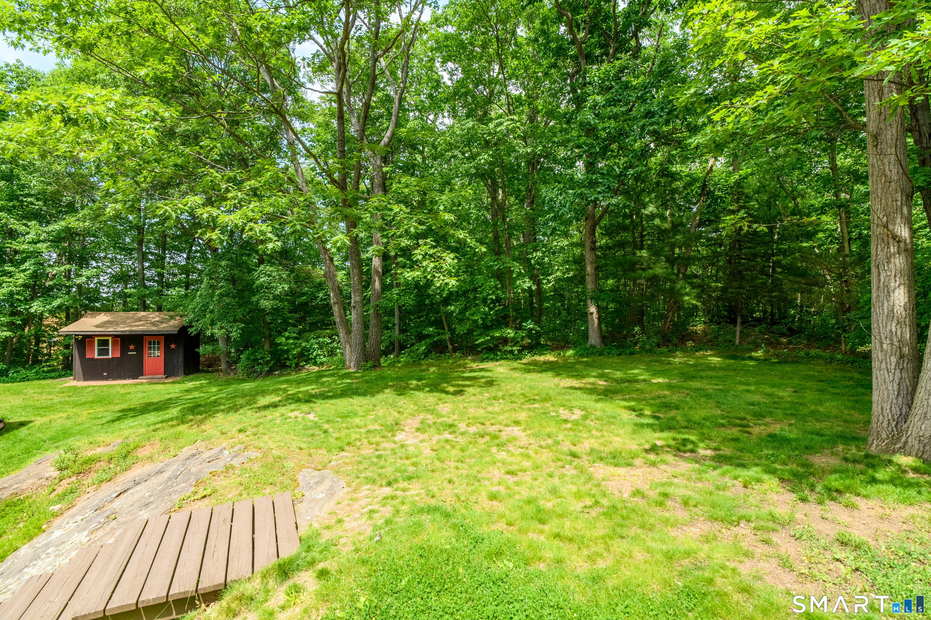 1020 Bartholomew Road Middletown, CT 06457 - Photo 33 of 40