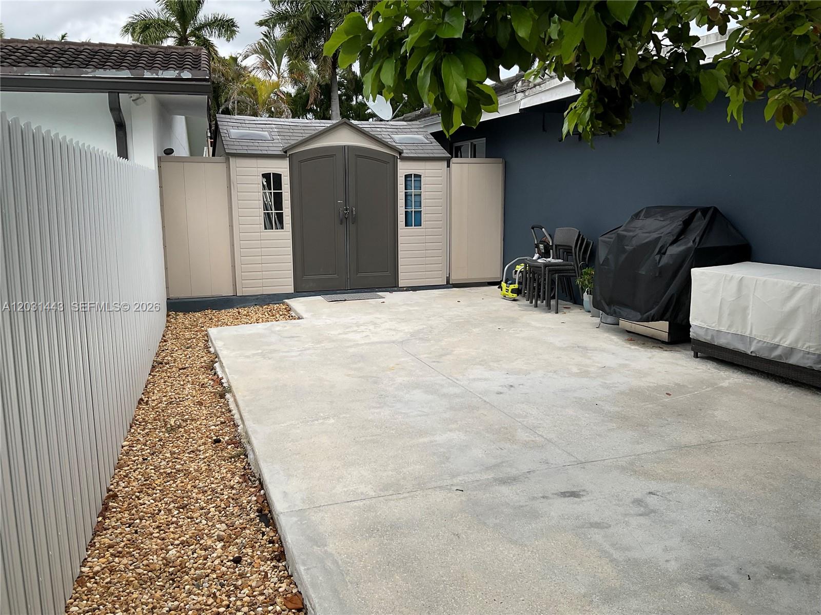 14573 Southwest 98th Terrace Miami, FL 33186 - Photo 13 of 23