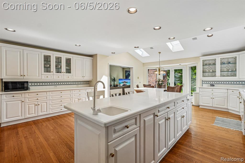 4523 Rivers Edge Drive Troy, MI 48098 - Photo 14 of 66