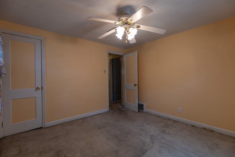 1120 Fairview Road Hagerstown, MD 21742 - Photo 11 of 39
