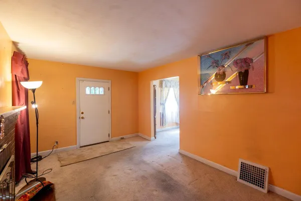 $225,000 | 1120 Fairview Road, Hagerstown, MD 21742