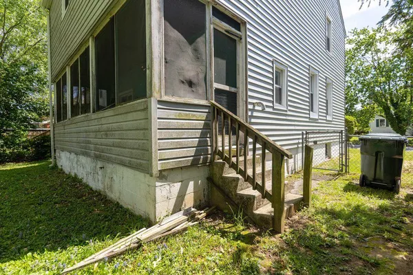 $225,000 | 1120 Fairview Road, Hagerstown, MD 21742