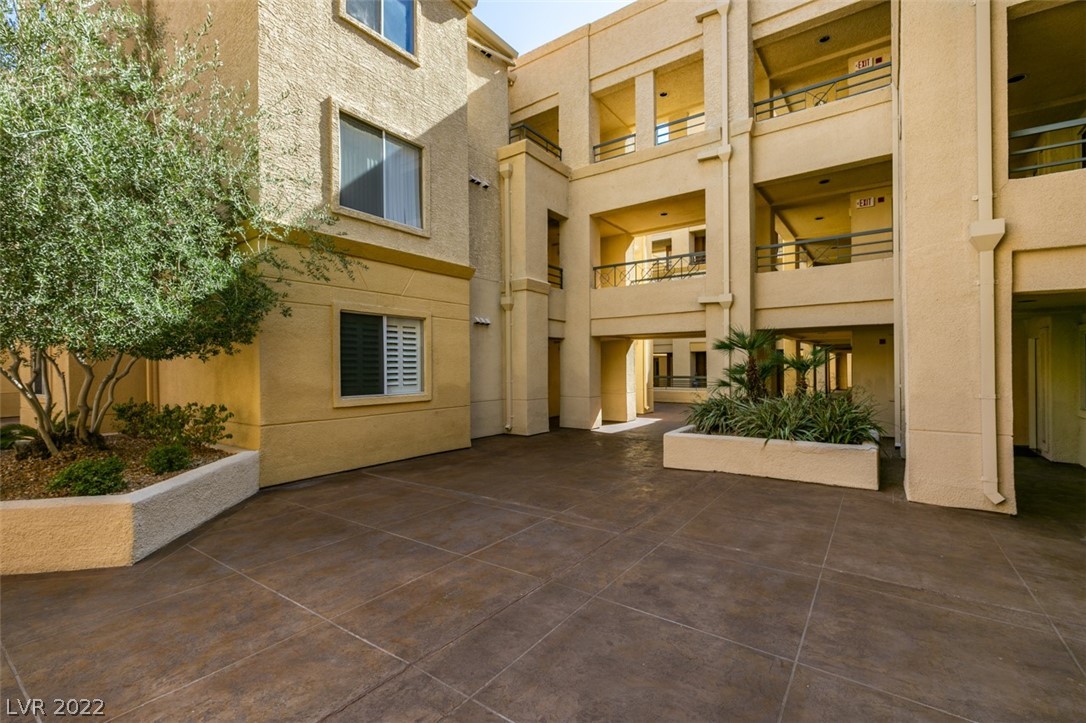 230 East Flamingo Road, Unit 117 Las Vegas, NV 89169 - Photo 29 of 36 Gallery Image 29