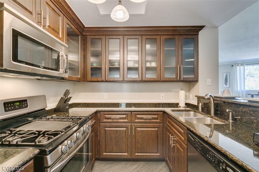 230 East Flamingo Road, Unit 117 Las Vegas, NV 89169 - Photo 10 of 36 Gallery Image 10