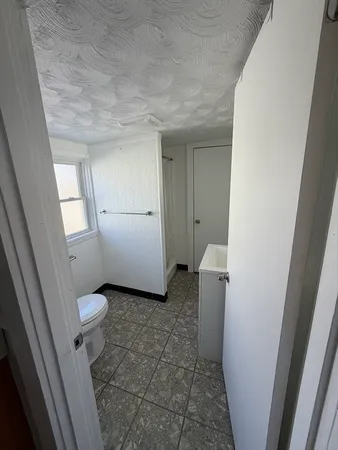 $2,000 | 35 Wilbur Street, Unit 2, Taunton, MA 02780