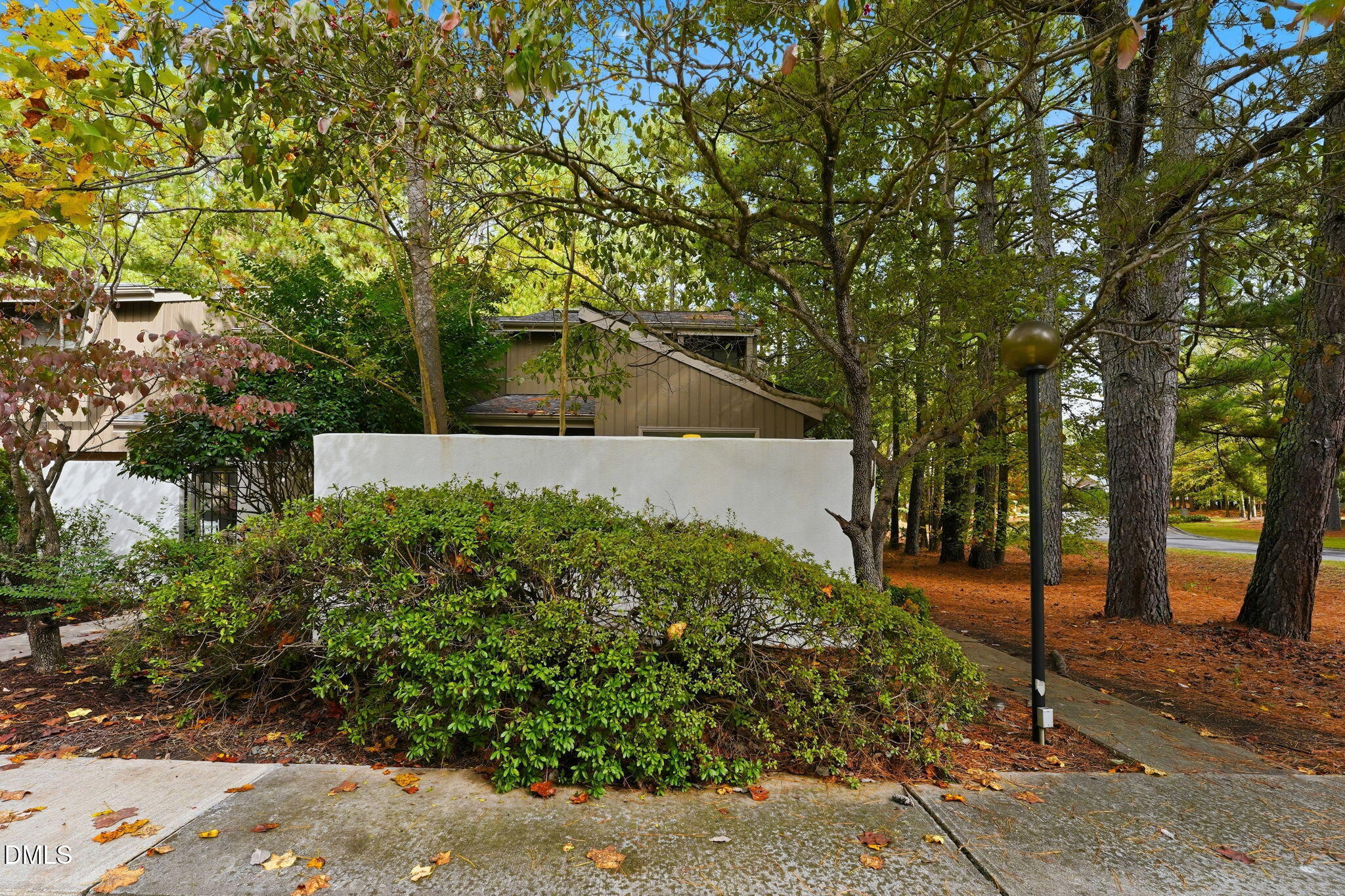 1 Vauxhall Place Chapel Hill, NC 27517 - Photo 2 of 25 a garden view