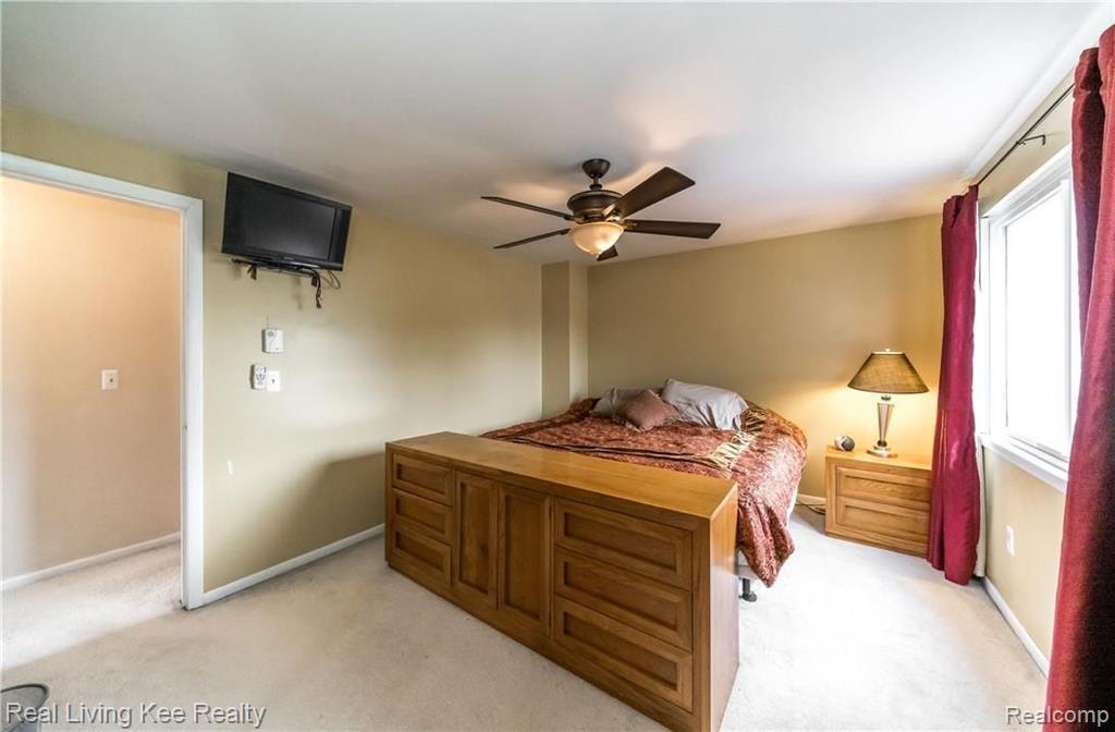 1642 Dancer Drive Rochester Hills, MI 48307 - Photo 19 of 35