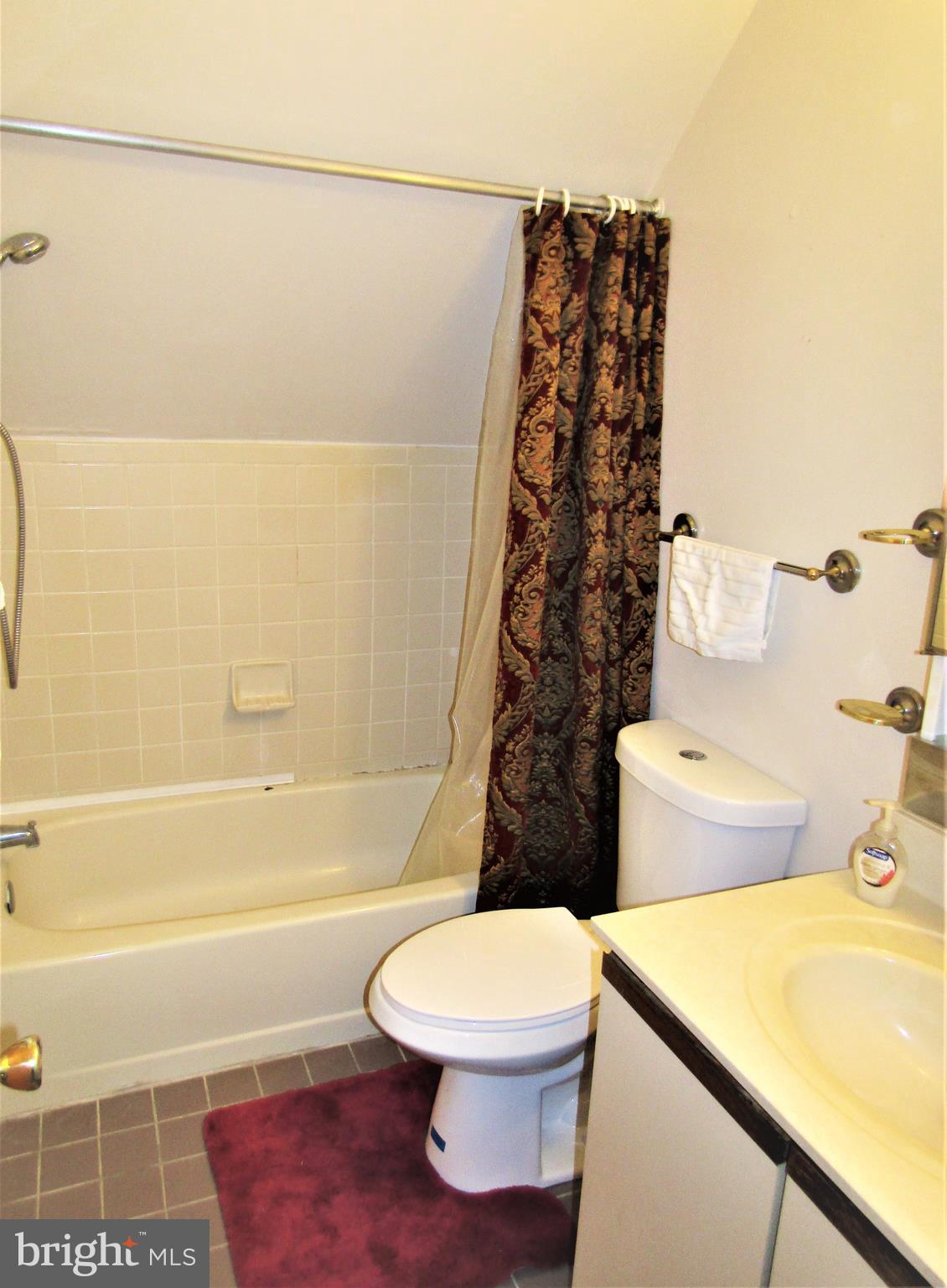 138 Windcliff Road Prince Frederick, MD 20678 - Photo 23 of 44 Loft Bathroom