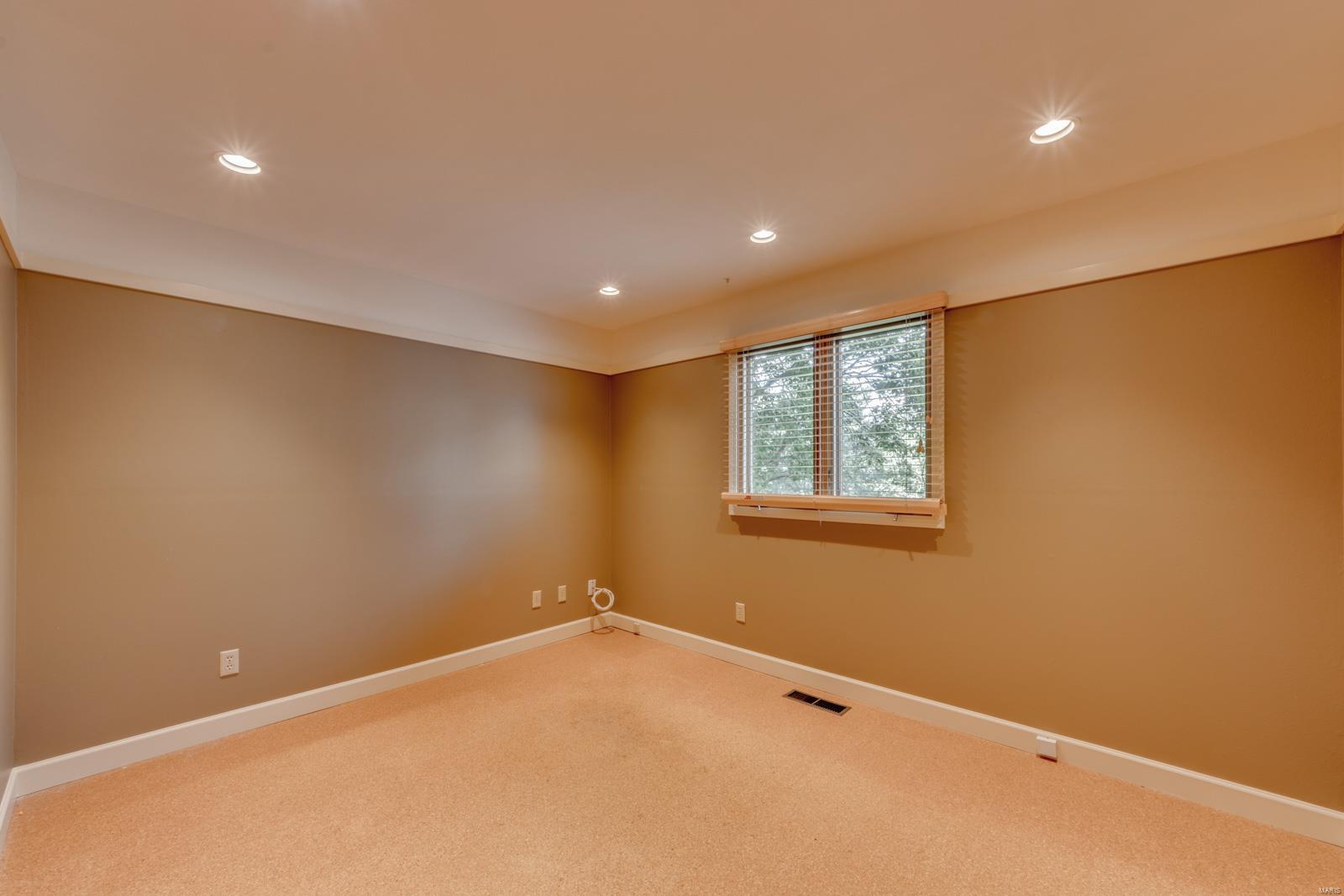 4 Cobblestone Lane Ballwin, MO 63011 - Photo 39 of 55