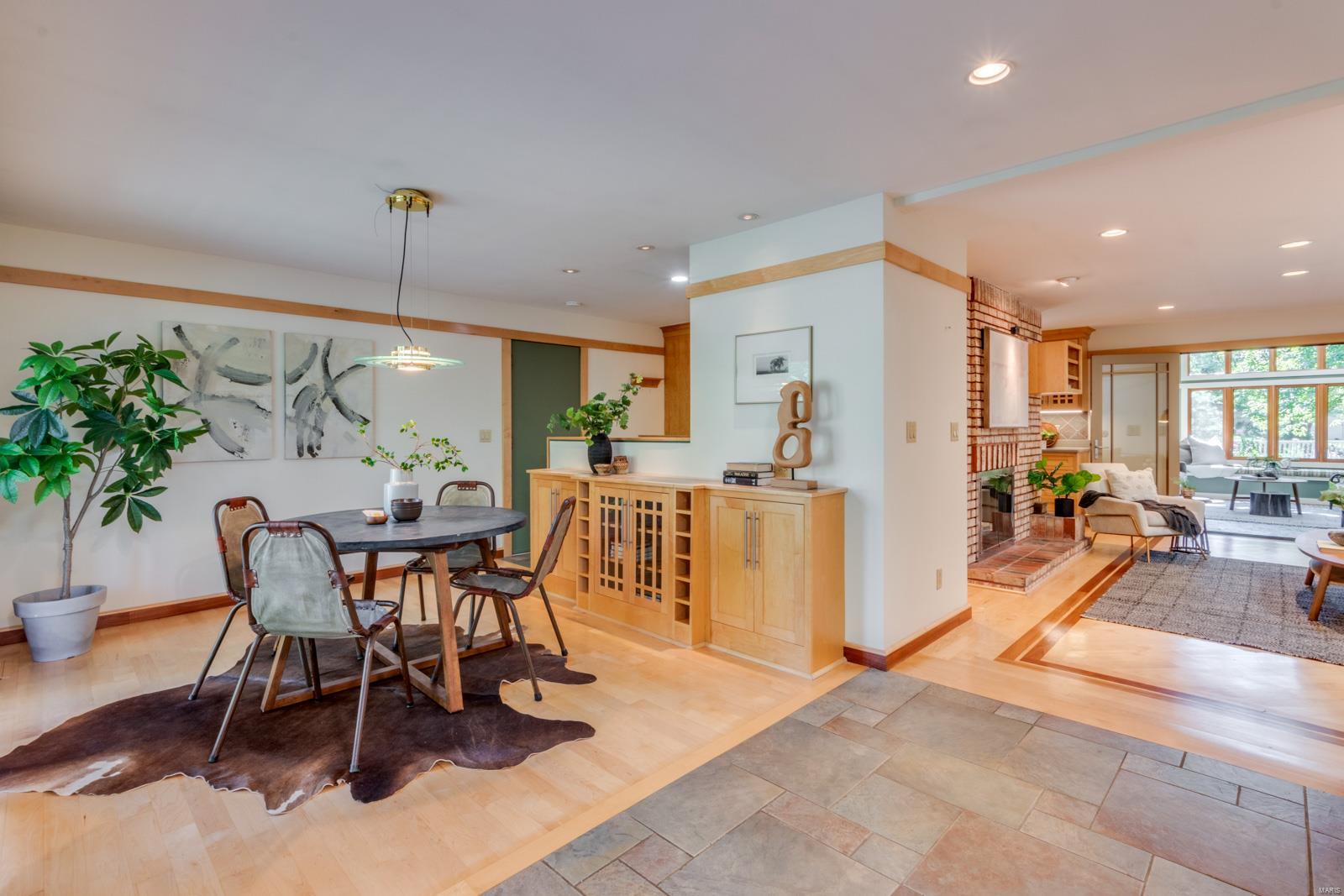 4 Cobblestone Lane Ballwin, MO 63011 - Photo 4 of 55