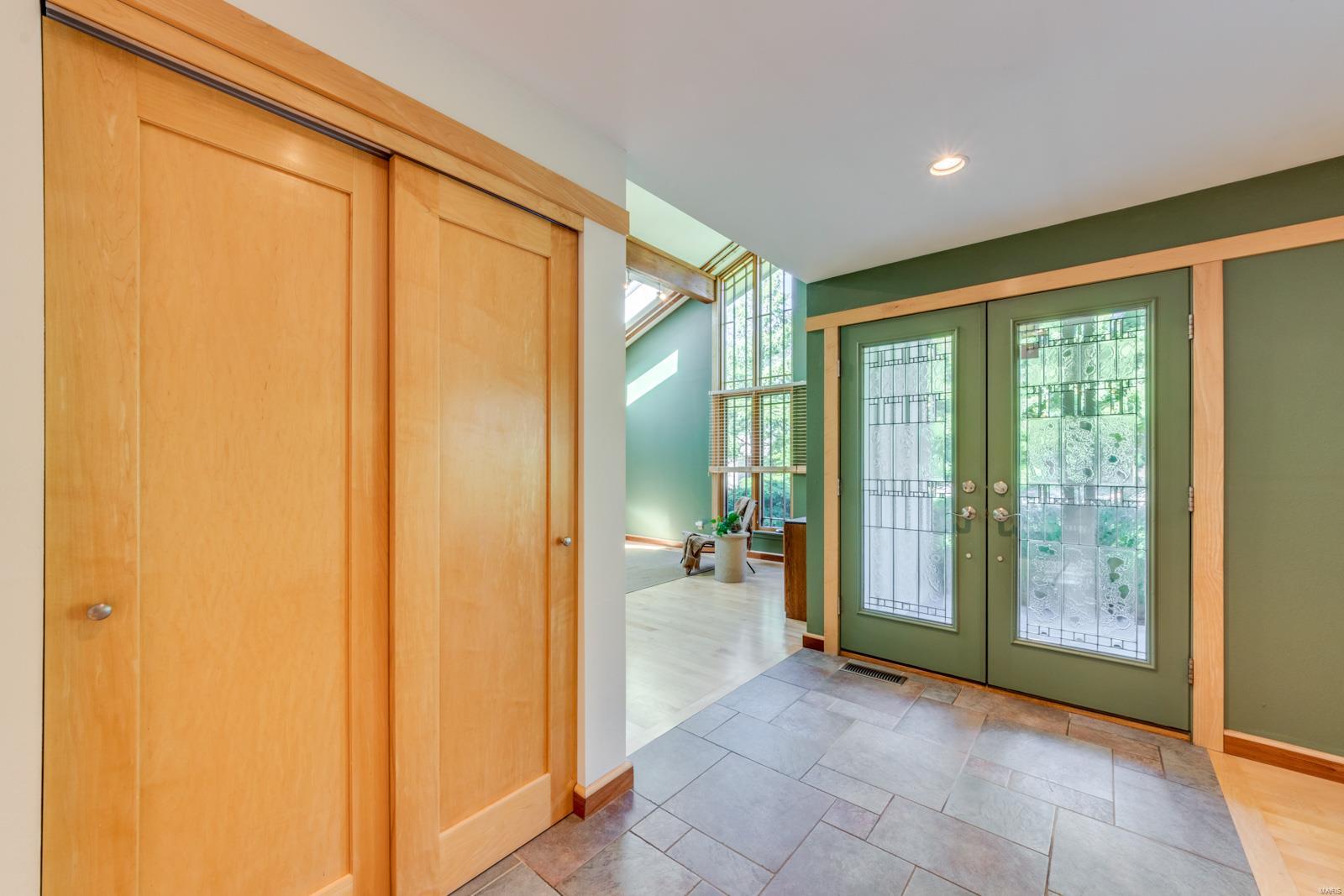 4 Cobblestone Lane Ballwin, MO 63011 - Photo 7 of 55