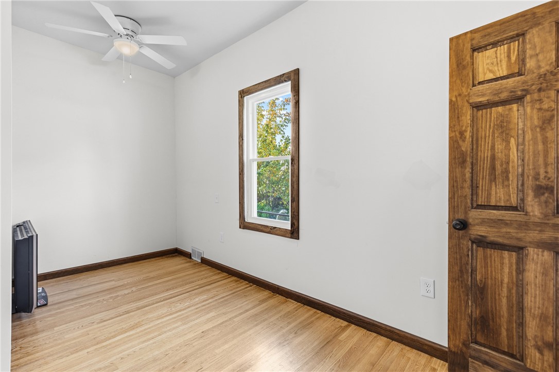 51 Sayne Street Rochester, NY 14621 - Photo 12 of 27