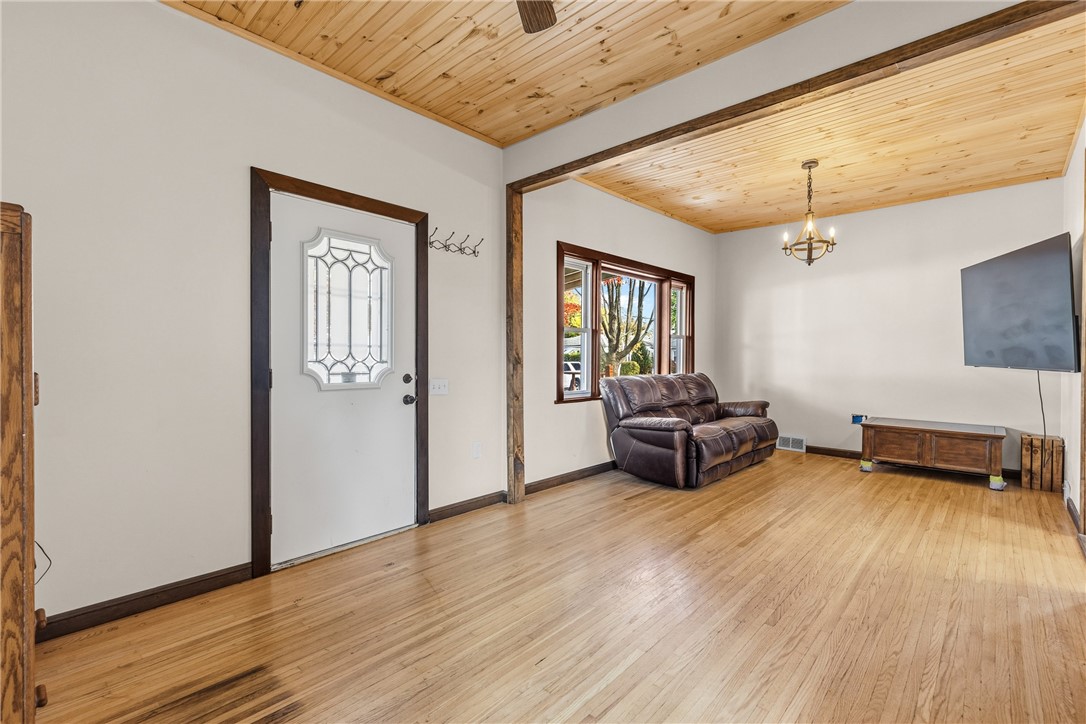 51 Sayne Street Rochester, NY 14621 - Photo 6 of 27