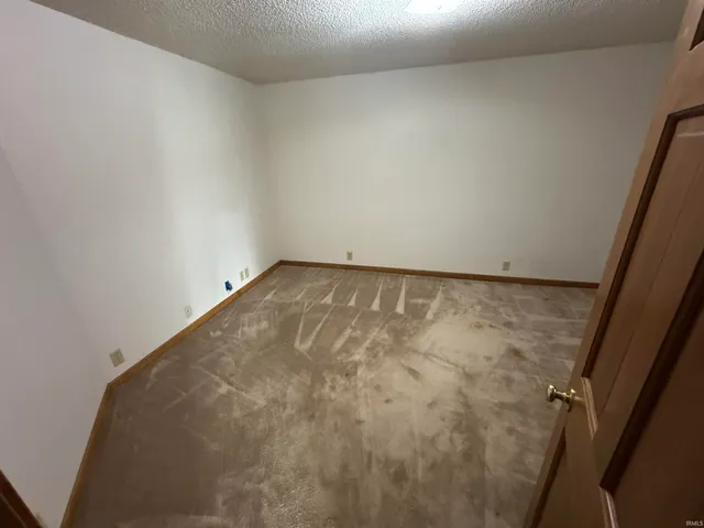 $359,000 | 5664 South 500 West, Columbia City, IN 46725