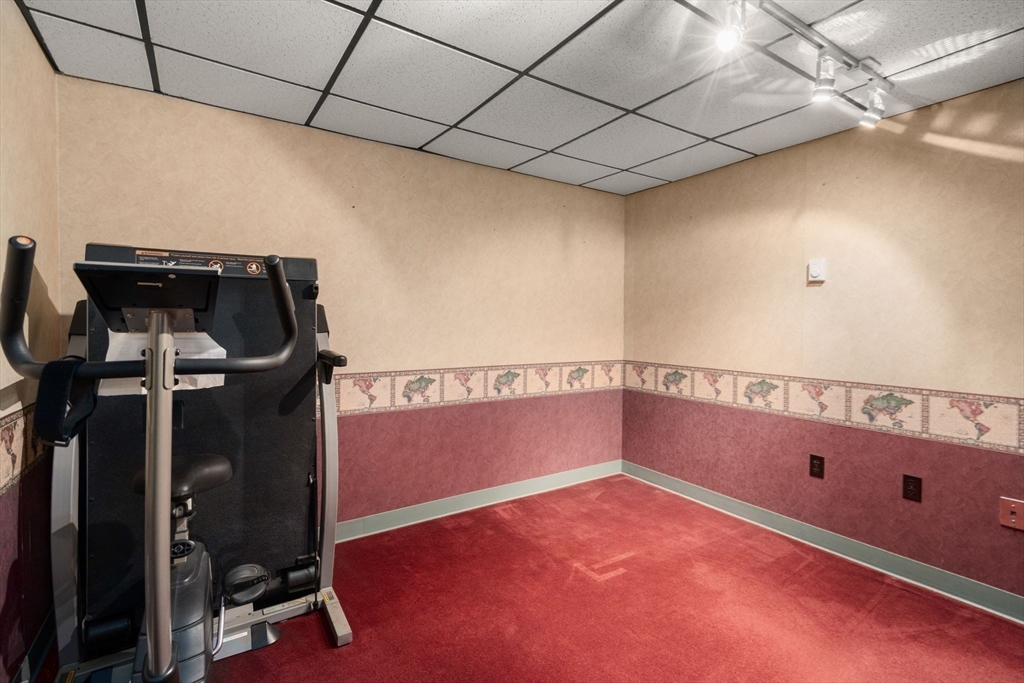 39 Whiting Road Oxford, MA 01540 - Photo 23 of 39