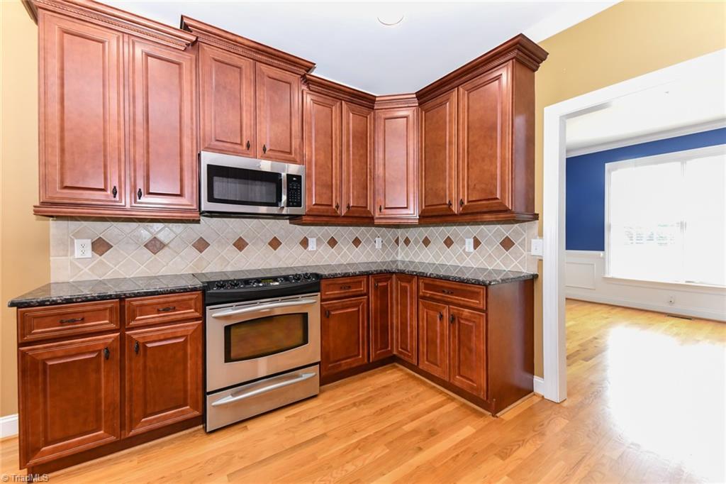 5806 Mabe Drive Oak Ridge, NC 27310 - Photo 9 of 41