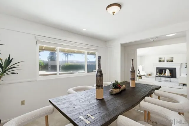 $3,500,000 | 8635 Cliffridge Avenue, La Jolla, CA 92037