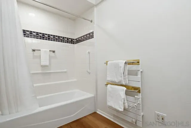 $3,500,000 | 8635 Cliffridge Avenue, La Jolla, CA 92037