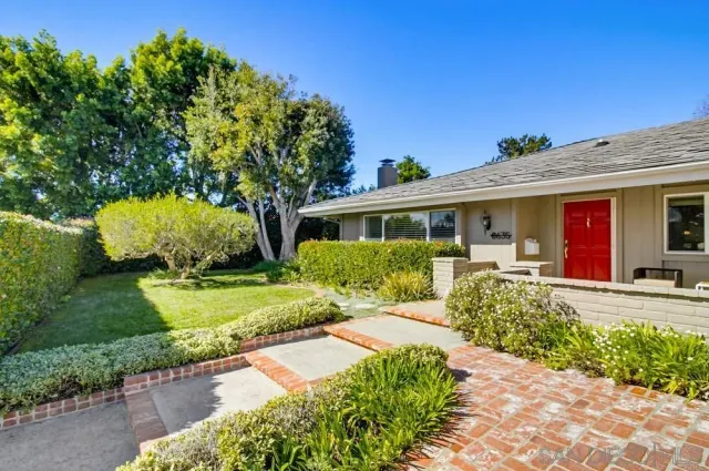 $3,500,000 | 8635 Cliffridge Avenue, La Jolla, CA 92037