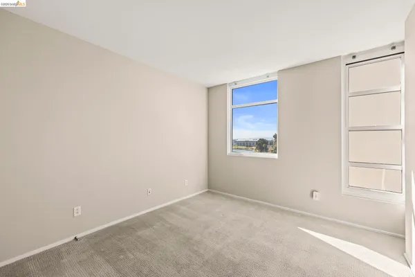 $3,000 | 1 Lakeside Drive, Unit 804, Oakland, CA 94612
