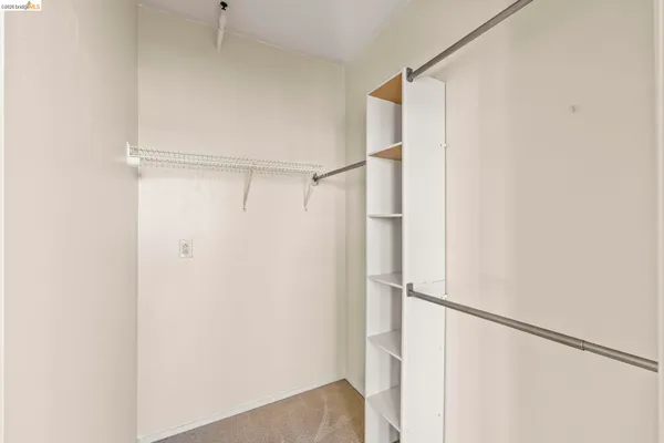 $3,000 | 1 Lakeside Drive, Unit 804, Oakland, CA 94612