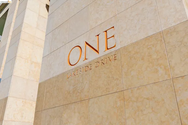 $3,000 | 1 Lakeside Drive, Unit 804, Oakland, CA 94612