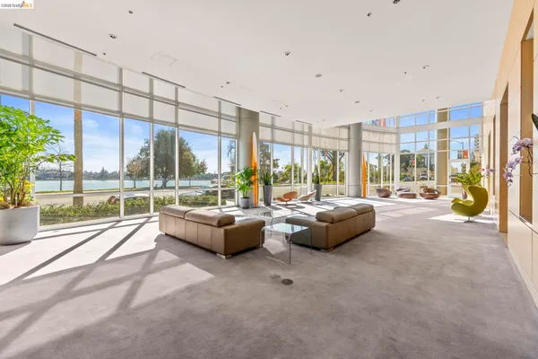 $3,000 | 1 Lakeside Drive, Unit 804, Oakland, CA 94612