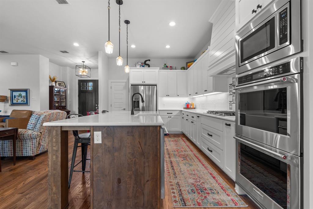 351 Sharla Smelley Road Weatherford, TX 76088 - Photo 13 of 36