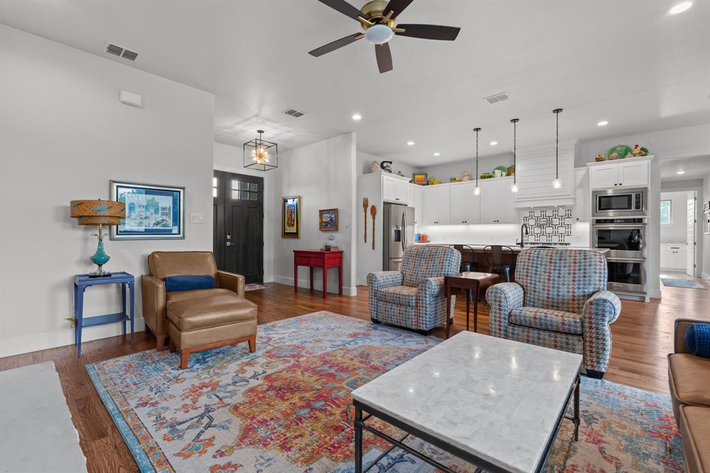 351 Sharla Smelley Road Weatherford, TX 76088 - Photo 7 of 36