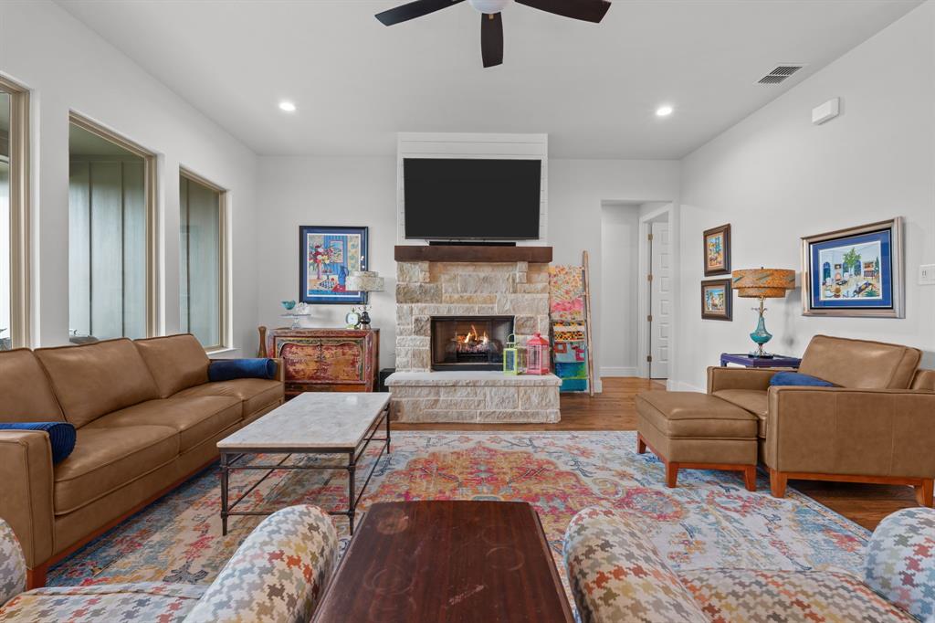 351 Sharla Smelley Road Weatherford, TX 76088 - Photo 9 of 36