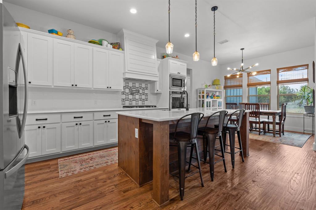 351 Sharla Smelley Road Weatherford, TX 76088 - Photo 10 of 36